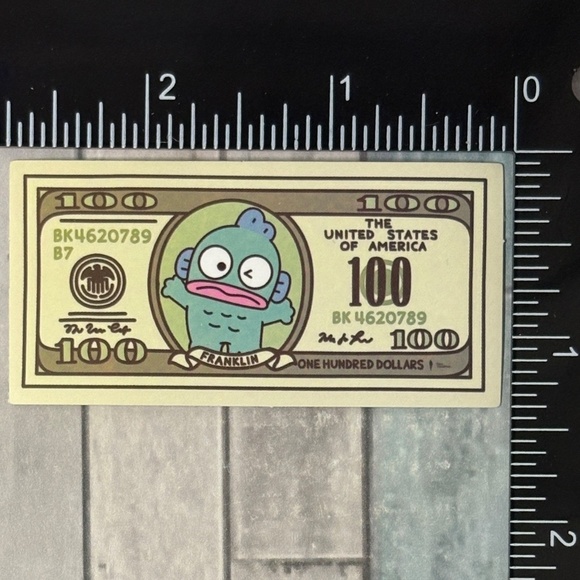 ๐10/$10๐ Sanrio Banknote Reusable Waterproof Vinyl Sticker Decal - Picture 1 of 1